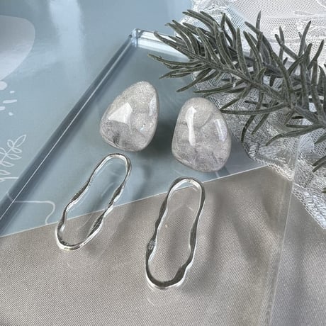 『銀龍さん♡鱗のかけら』*イヤリング⋆☆.*２way