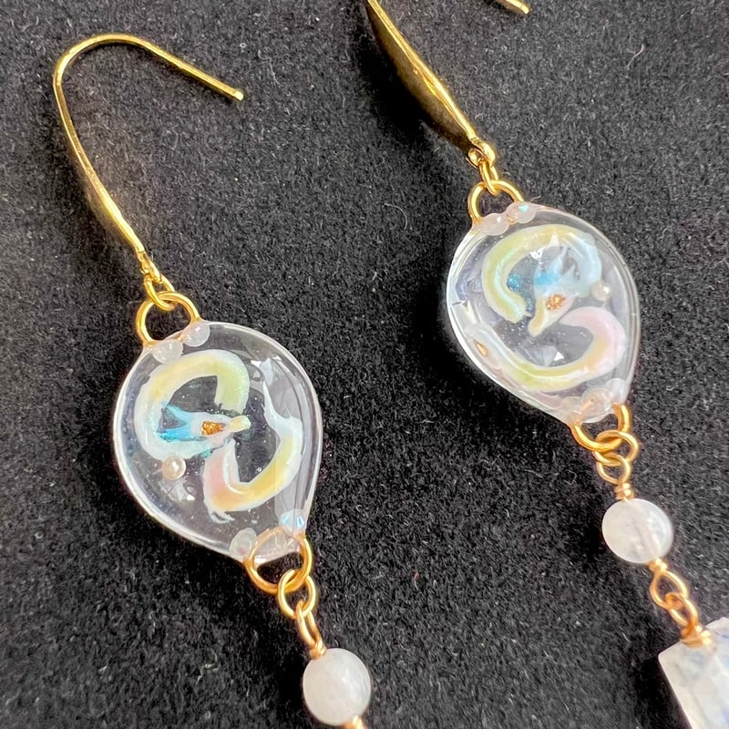 天然石】虹龍さん♡ピアス⋆☆.*ブルームーンストーン⋆☆.*イヤリング