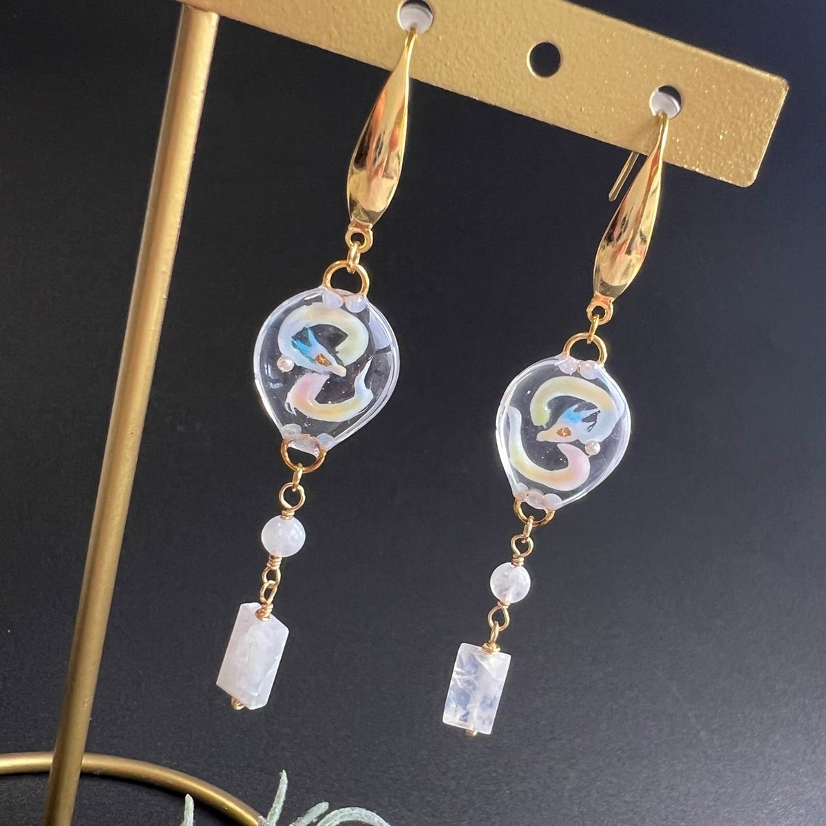 天然石】虹龍さん♡ピアス⋆☆.*ブルームーンストーン⋆☆.*イヤリング