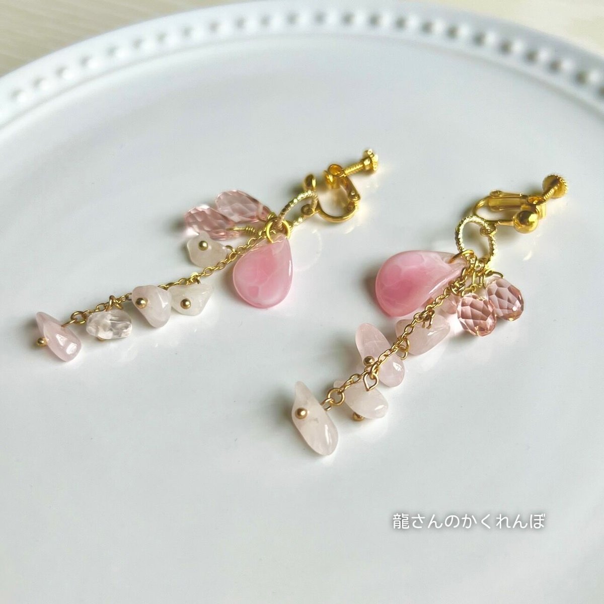 天然石】桃龍さん鱗♡ピアスorイヤリング♡ローズクォーツ⋆☆.* | 龍