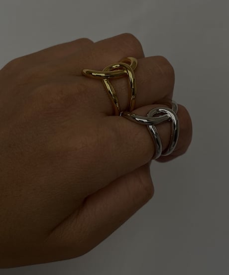 Double Cross Ring