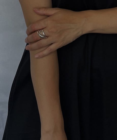 Triple Line Ring