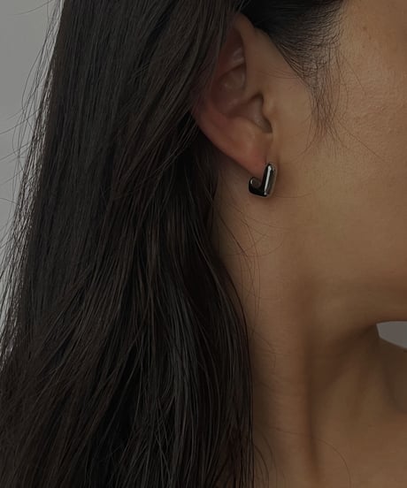 Small Ｌ Earrings