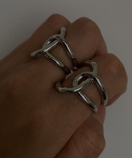 Double Cross Ring
