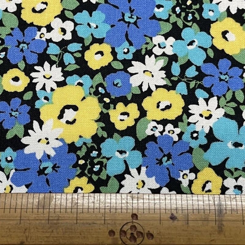 6173 POP 花柄 薄手 プリント 平織り 生地【1mあたり700円】ブルー