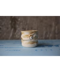 流れる生きものたちのコップ①