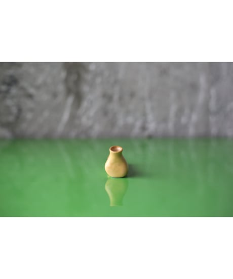 小さな生きものたちのフラワーベース（６）