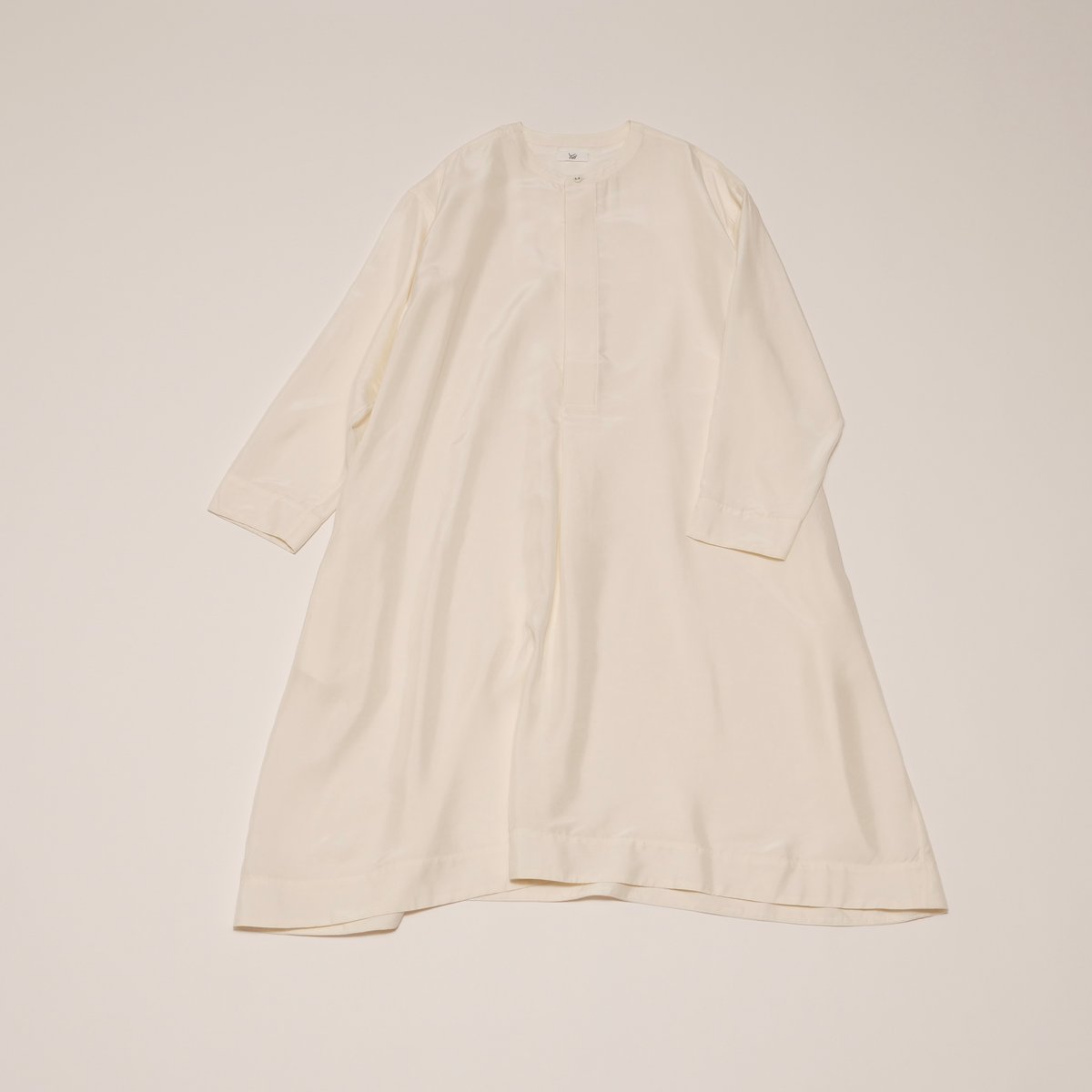 Yoli ヨリ Silk tunic シルクチュニック Yoli ヨリ｜Silk flare tunic ブラック