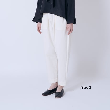 Cotton tapered pants