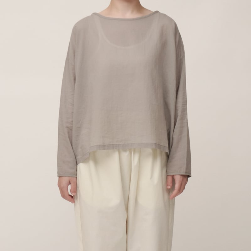 yoli simple blouse シンプルブラウス　ベージュ Yoli Simple blouse ｜くらすこと公式オンラインストア