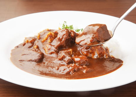 黒毛和牛角切り肉　煮込み用／1kg（500ｇ×2）松阪牛 神戸ビーフ 近江牛など銘柄牛のいずれかの端材でつくる贅沢な煮込み用のお肉です