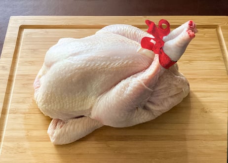 若鶏 丸鶏 中抜き 約1.1kg～　やわらかくてジューシーな若鶏！丸ごと調理をお楽しみ下さい
