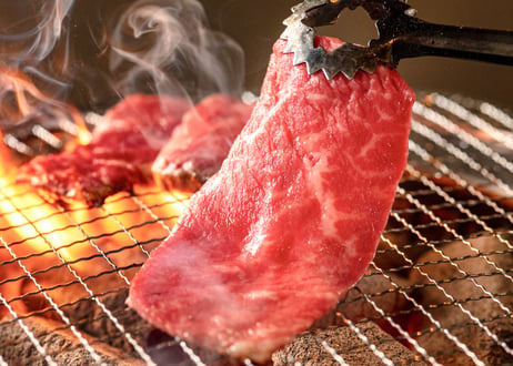 神戸ビーフ 肩ロース 焼肉／300g　お肉ギフト　 御中元 お中元ギフト