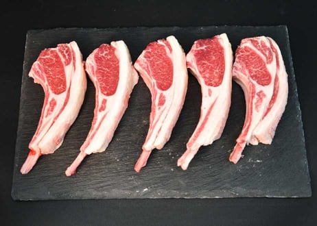 豪州産フレンチラック （約800g）バーベキューで豪快に焼きたい骨付きのラム肉！