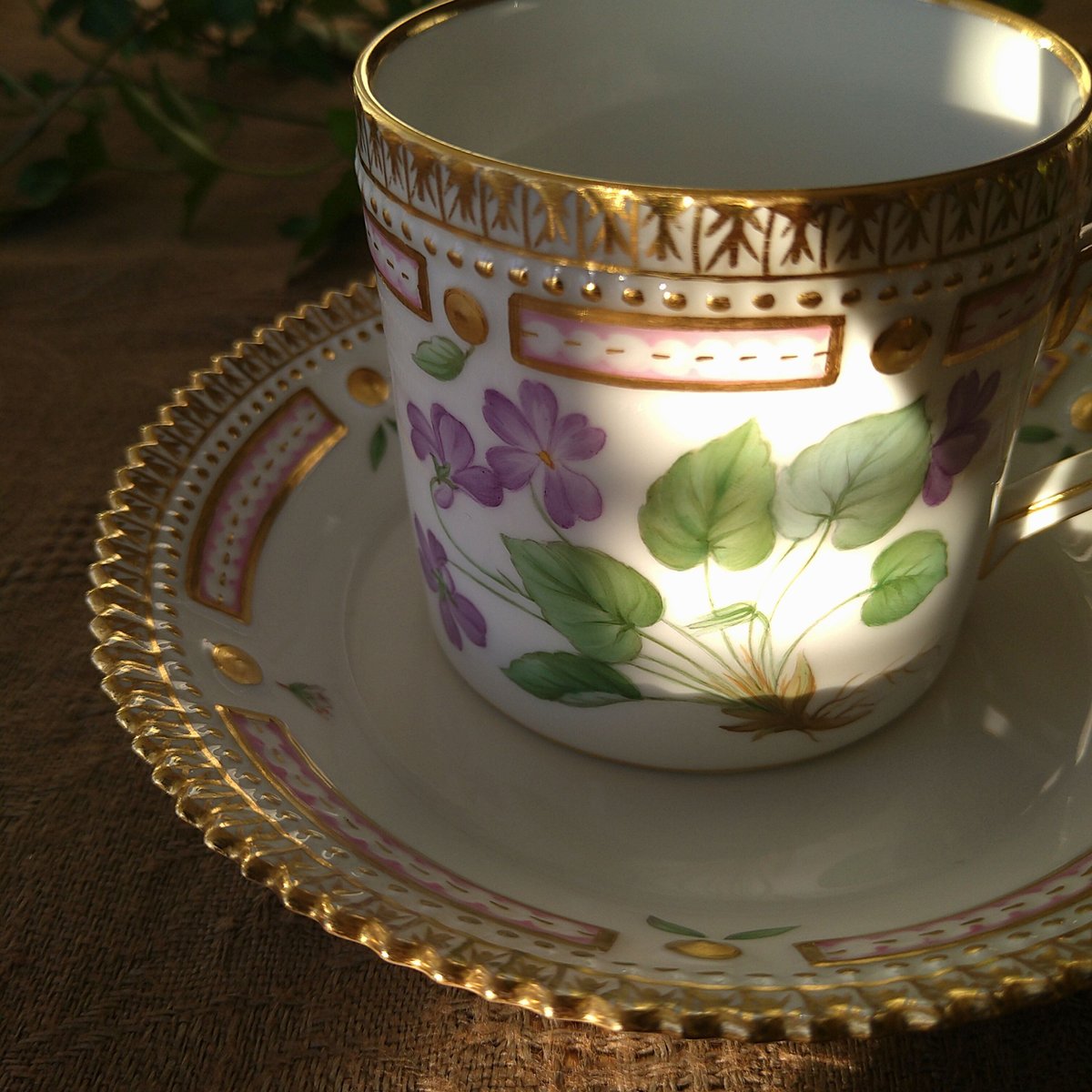 fit=scale-down,w=1200