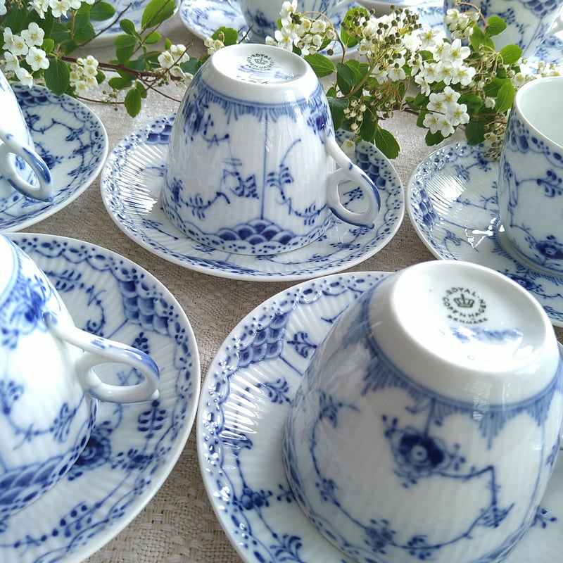 1967年のハーフレース型番756容量約180～190mlコーヒーカップソーサー