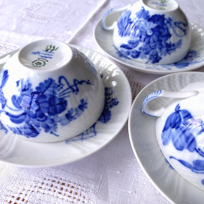1960～1970年代RoyalCopenhagenブルーフラワーカーブのティーカップ