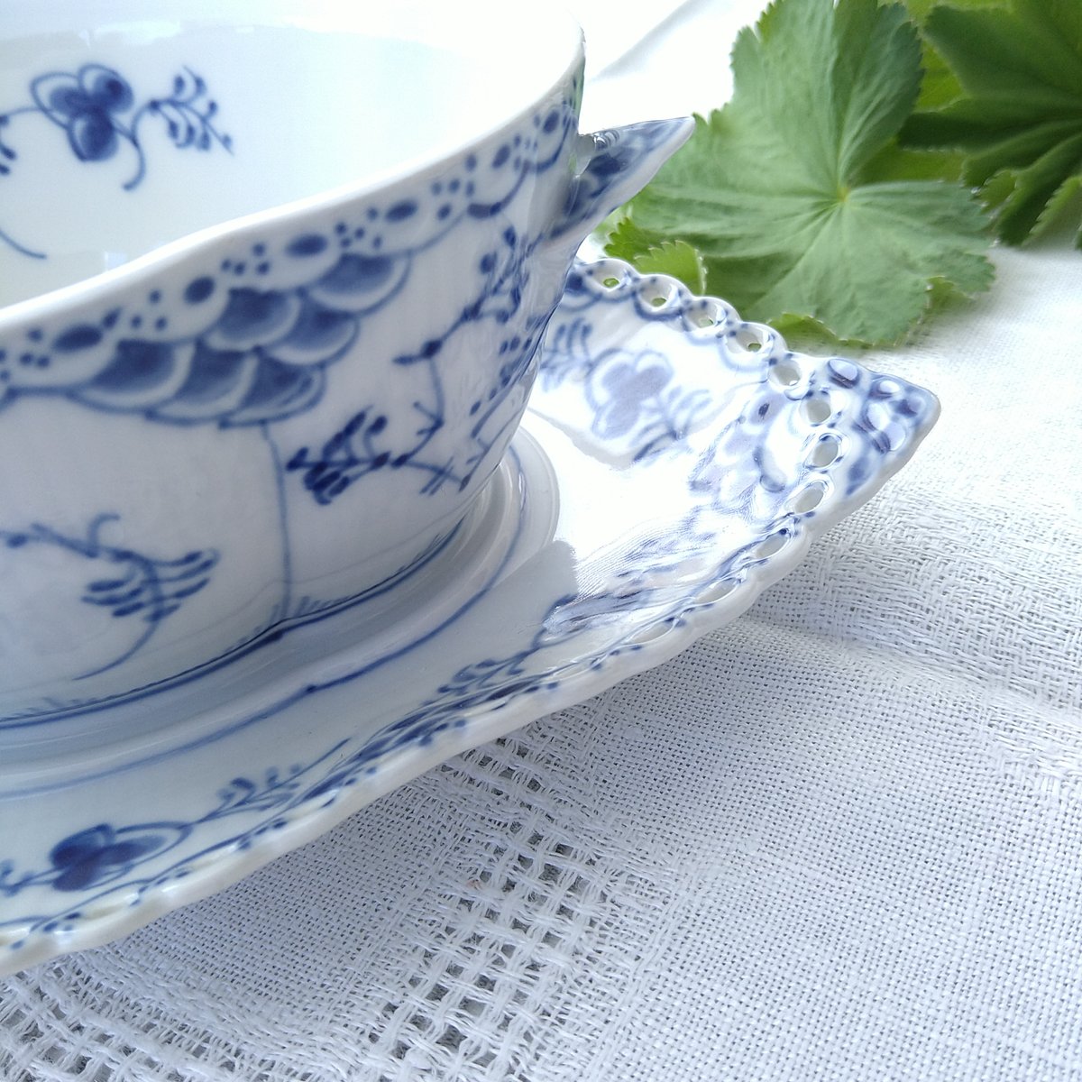 1969～1979年RoyalCopenhagenブルーフルーテッドフルレース蓋つき