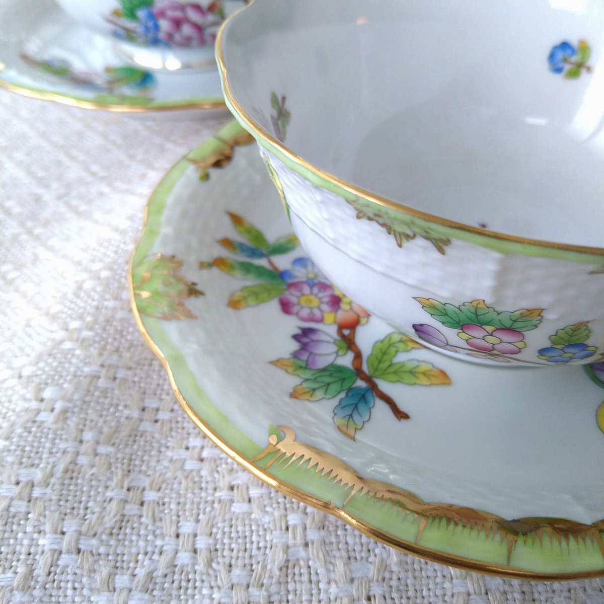 Herendヘレンドヴィクトリアのティーカップソーサー