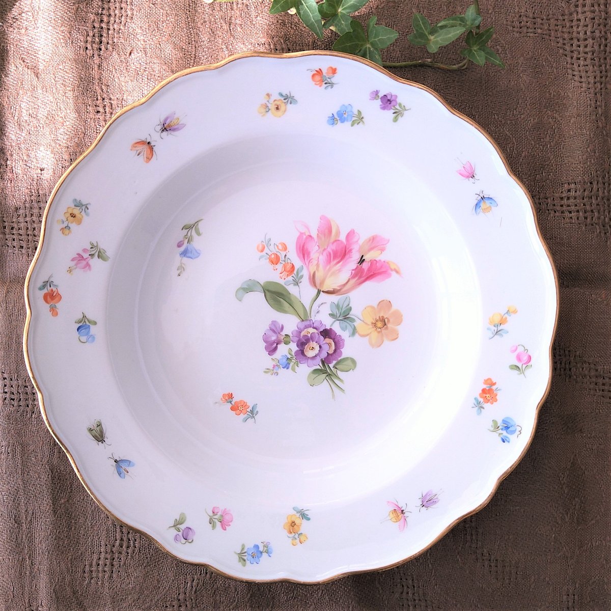 【御専用】マイセン Meissen 1774年頃 野菜と花の図 スープディッシュ 1860～1924年Meissen花と昆虫の絵のスープ深皿23.5㎝ピンクの