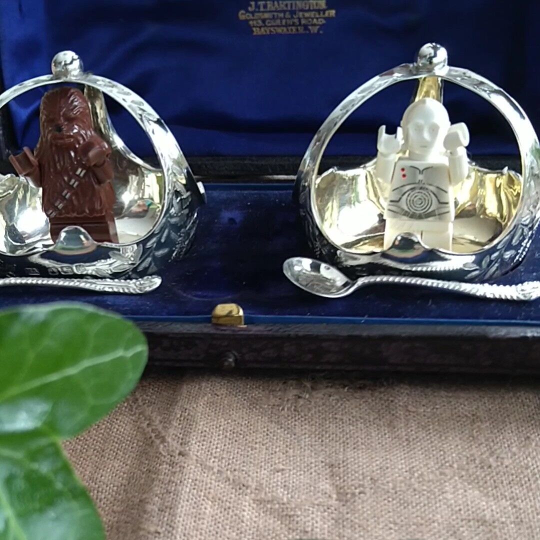 【美品】アンティーク　イギリスのソルト入れ　ペア　1891年 美品】アンティーク イギリスのソルト入れ ペア 1891年