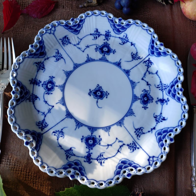 ロイヤルコペンハーゲン フルレースのお皿 ロイヤルコペンハーゲン（Royal Copenhagen） ブルー フルーテッド