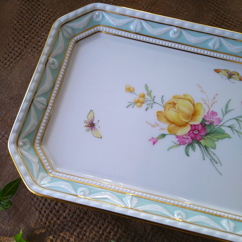 KPMベルリンのKURLANDのティーポット/カップソーサー/クリーマー