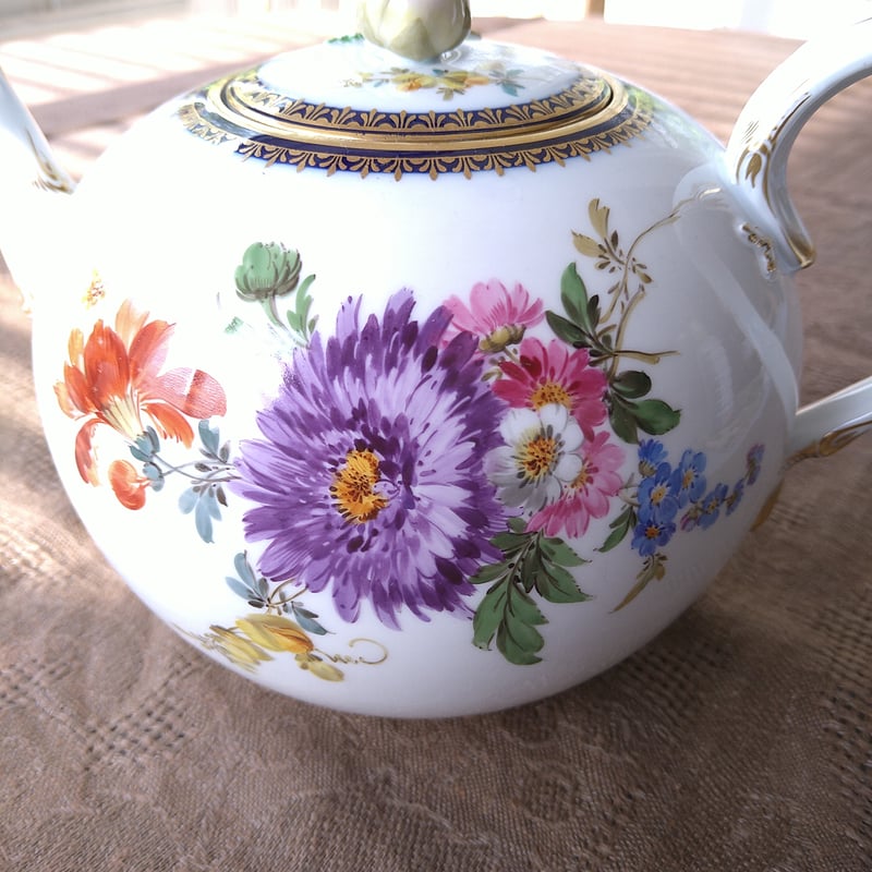 1924~1934年Meissen Akanteのティーポット高さ約16㎝H取手から 1924~1934年Meissen Akanteのティーポット高さ約16㎝H取手から