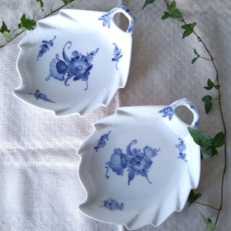 CATEGORY ブルーフラワーBlueFlower/ヴィンテージ CATEGORY ブルーフラワーBlueFlower/ヴィンテージ