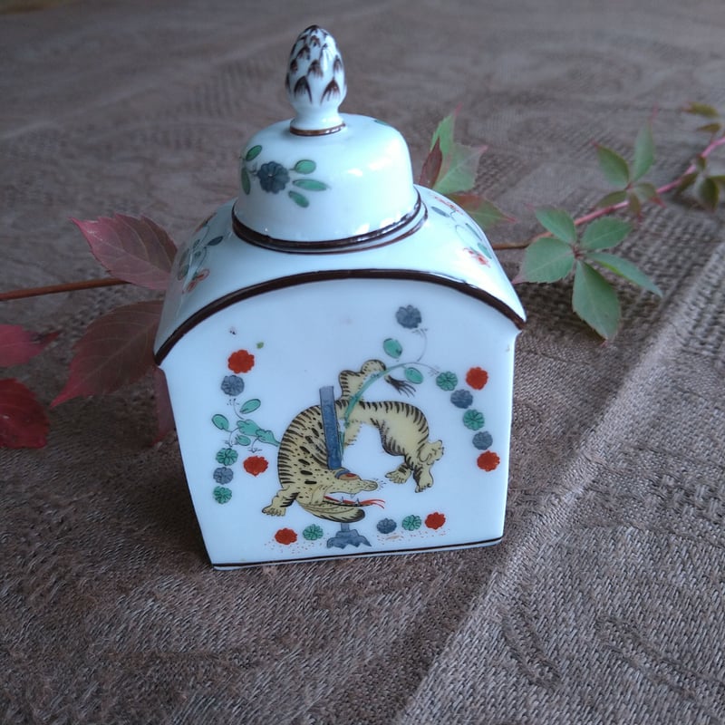 1900年頃のMeissenイエロータイガーの小さな茶入れ・ティー