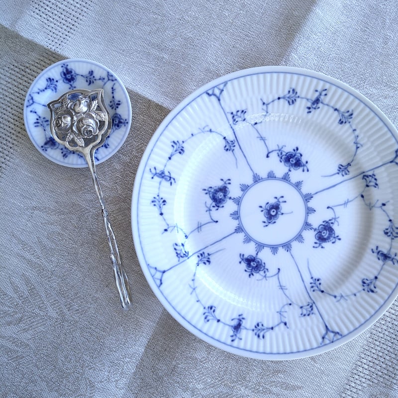 [ミーコさん]スウェーデン JLH 純銀 ケーキ用トング 1957年 - 25g ミーコさん]スウェーデン JLH 純銀 ケーキ用トング 1957年 - 25g