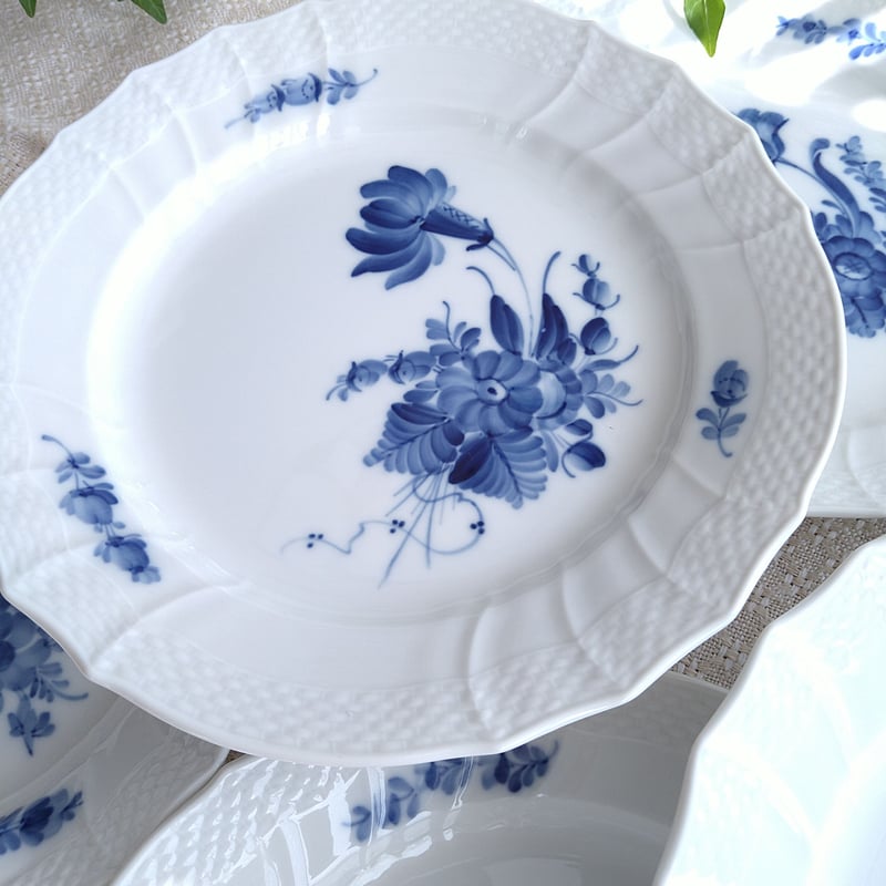 RoyalCopenhagenブルーフラワーカーブ22㎝プレート/AppetizerPlate