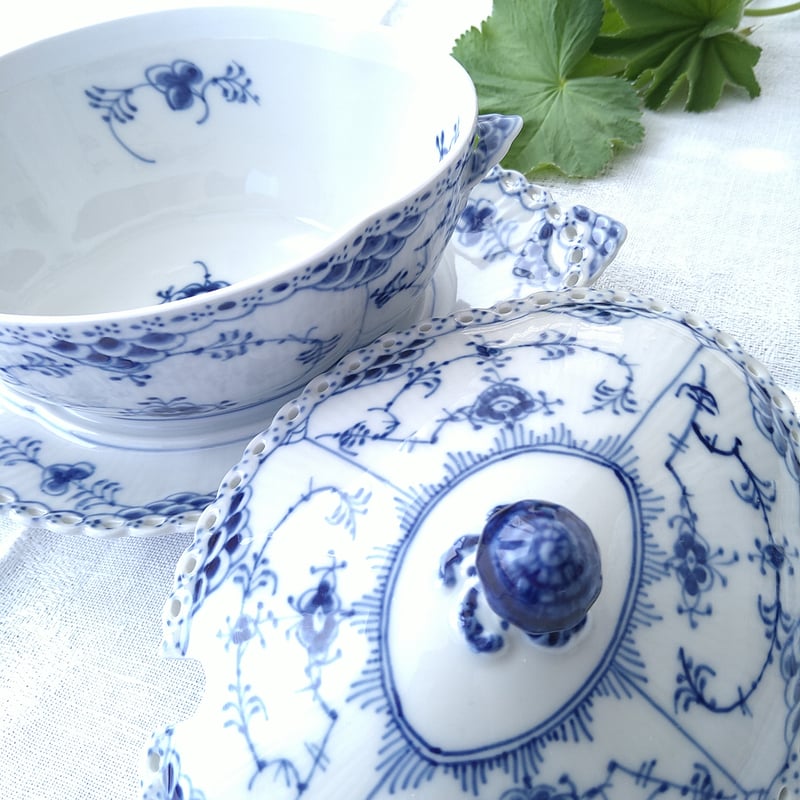 1969～1979年RoyalCopenhagenブルーフルーテッドフルレース蓋