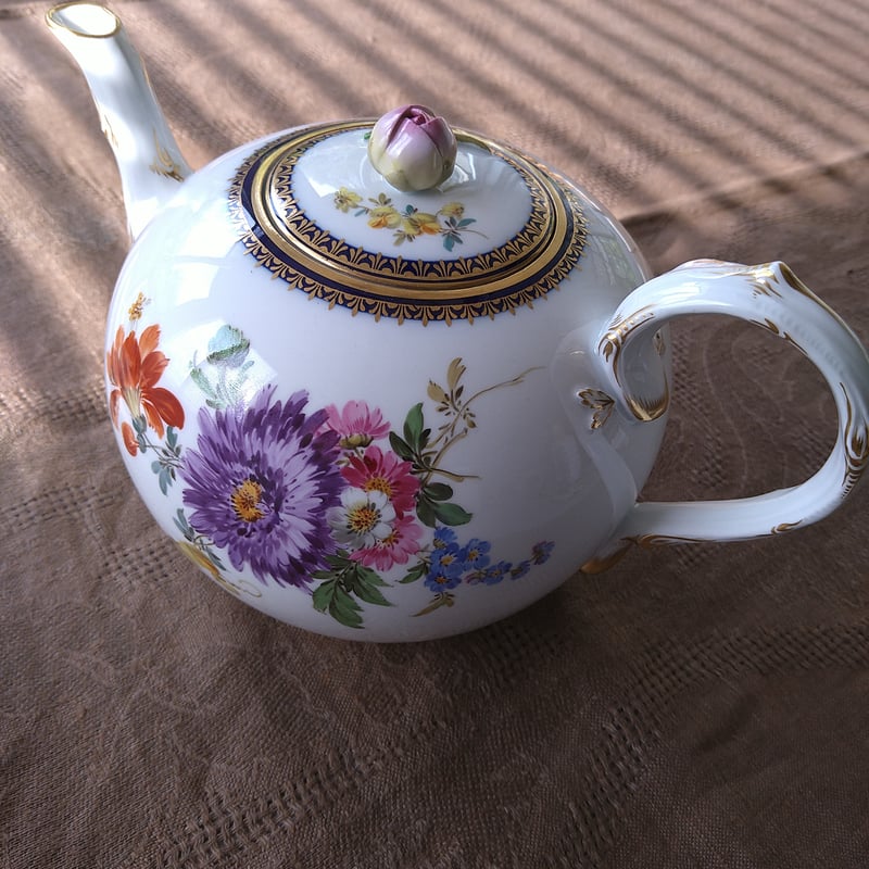 1924~1934年Meissen Akanteのティーポット高さ約16㎝H取手から 1924~1934年Meissen Akanteのティーポット高さ約16㎝H取手から
