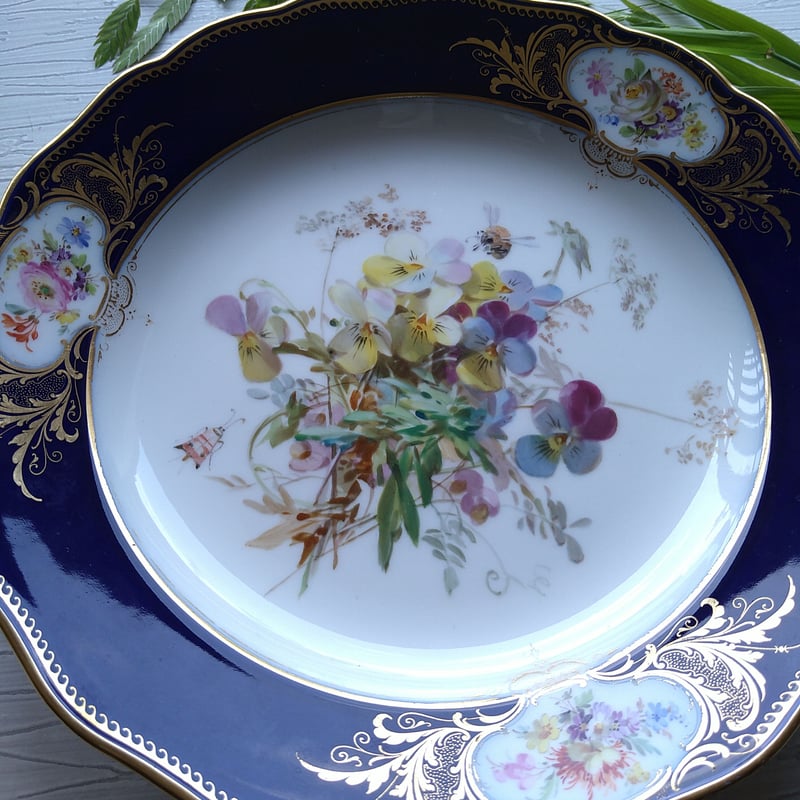 Meissen マイセンコバルトフォンド自然主義絵付け直径約25㎝D三 Meissen マイセンコバルトフォンド自然主義絵付け直径約25㎝D三