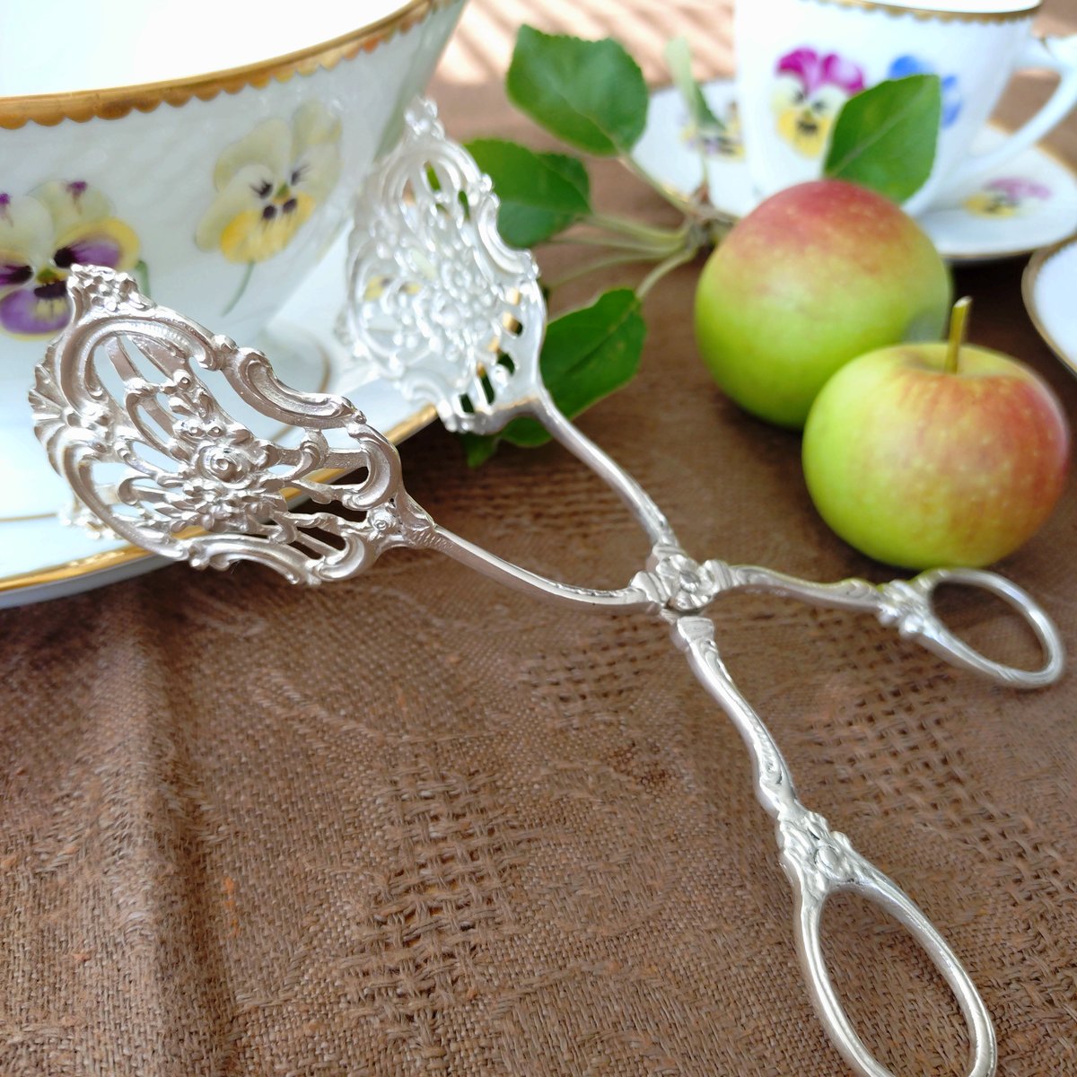 スウェーデンへのインポートシルバーケーキトング重さ約54g長さ