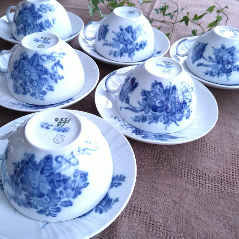 ブルーフラワーカーブ モーニングカップソーサー