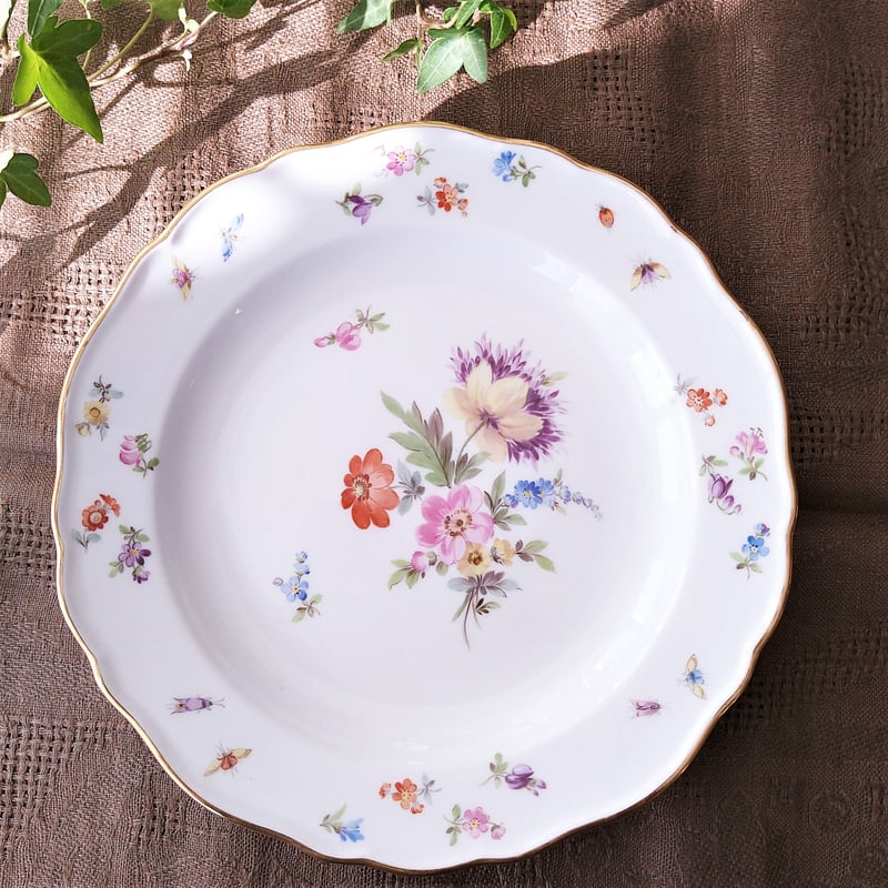1860~1924年Meissen花と昆虫の絵の前菜皿21㎝D紫のケシと小花 1860~1924年Meissen花と昆虫の絵の前菜皿21㎝D紫のケシと小花