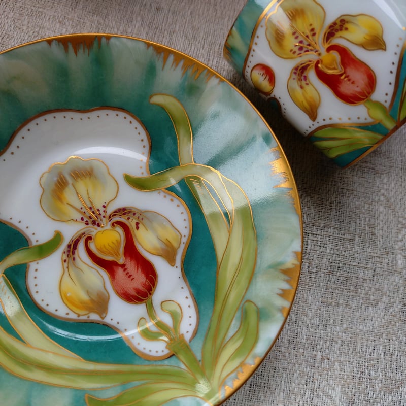 緑にアイリスと金彩/1880-1900年頃Nymphenburgニンフェンブルグ