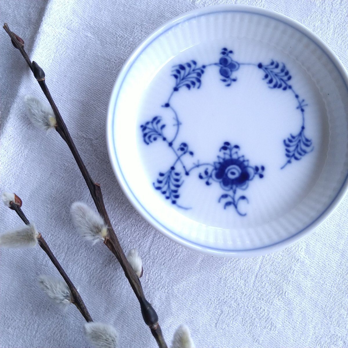 ロイヤルコペンハーゲン小深皿 ROYAL COPENHAGEN 並行輸入品 ロイヤルコペンハーゲン ホワイト