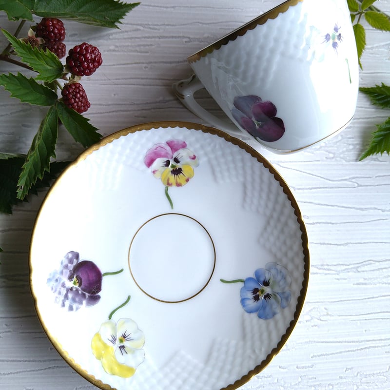 1952年～1957年のBing＆Grondahlビングオーグレンダールのパンジーの