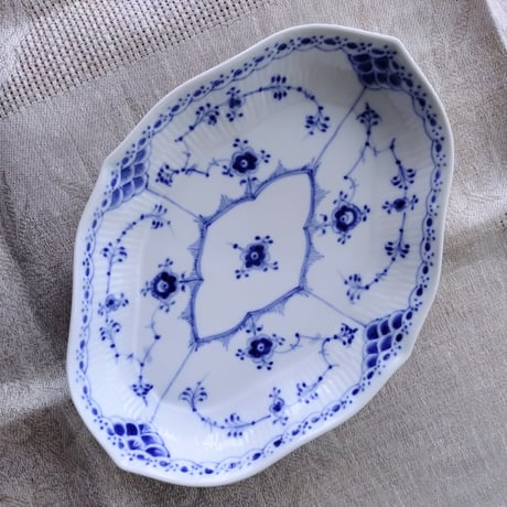 未使用✨ロイヤルコペンハーゲン ブルーフルテッド ハーフレース プレート 大皿 Yahoo!オークション -「ブルーフルーテッドハーフレース」の落札相場