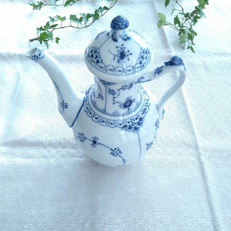 【未使用】ブルーフルーテッド ハーフレース　コーヒーポット ブルーフルーテッド ハーフレース コーヒーポット|ロイヤル