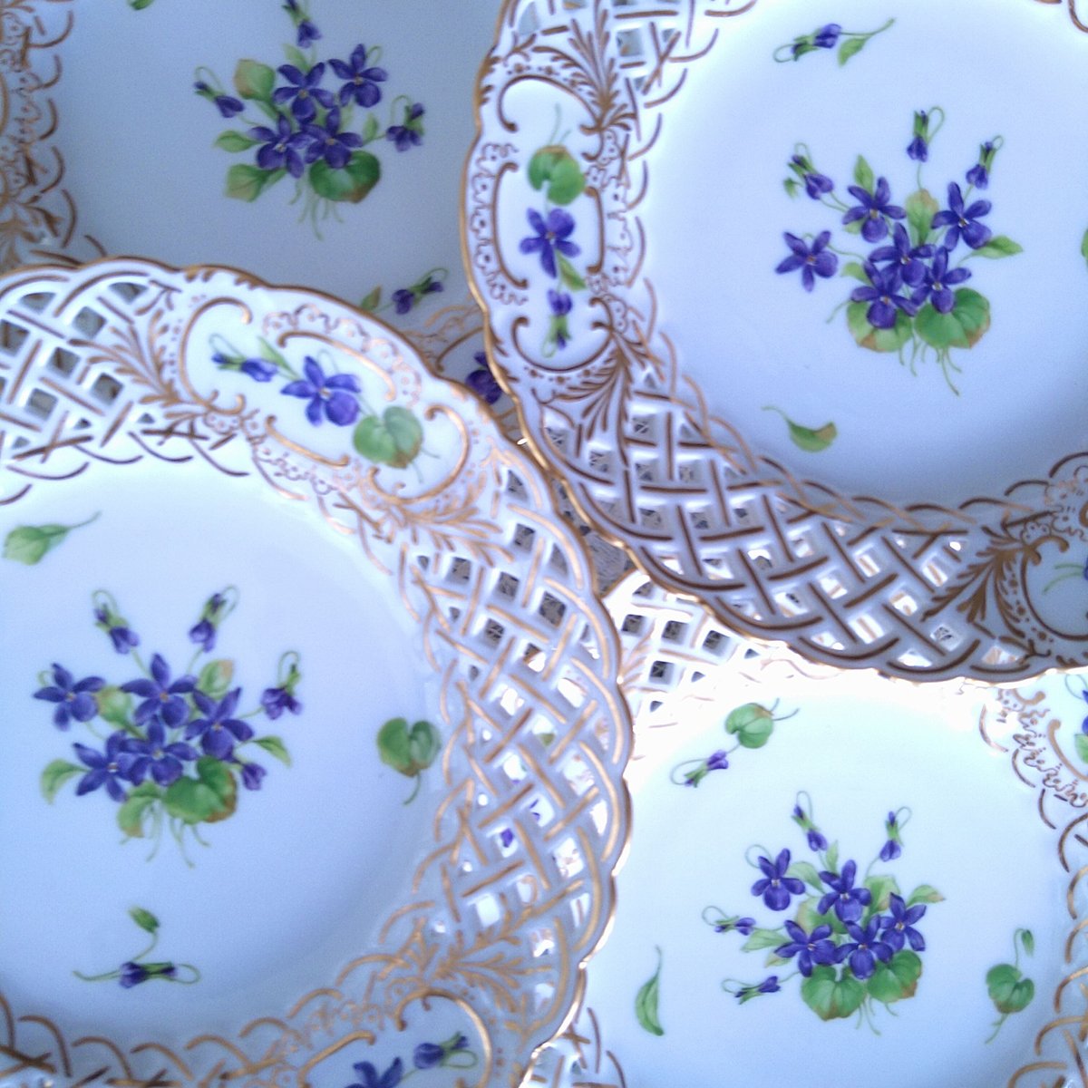 ロイヤルコペンハーゲン スミレの皿 1889～1922年RoyalCopenhagenスミレのオープンワークのお皿直径約21㎝D/