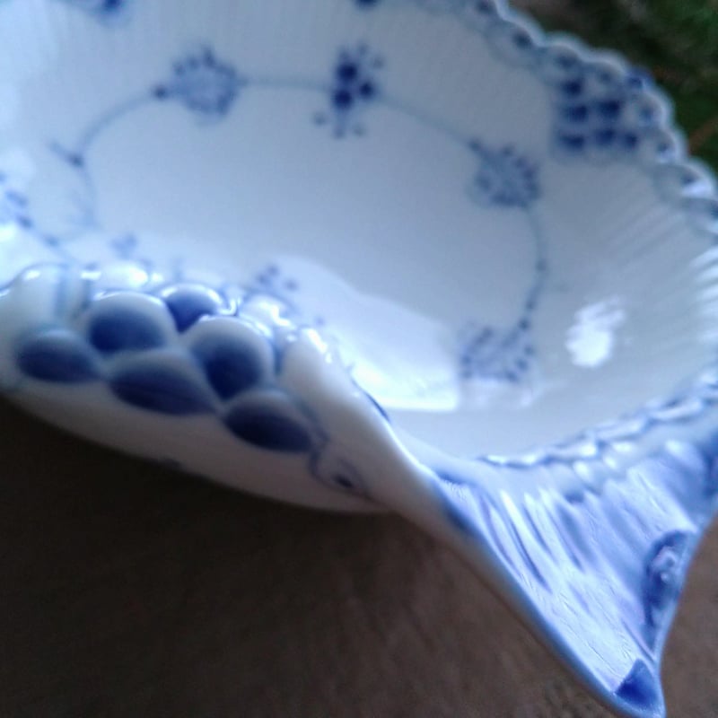 1966年のRoyalCopenhagenブルーフルーテッドハーフレースの貝型