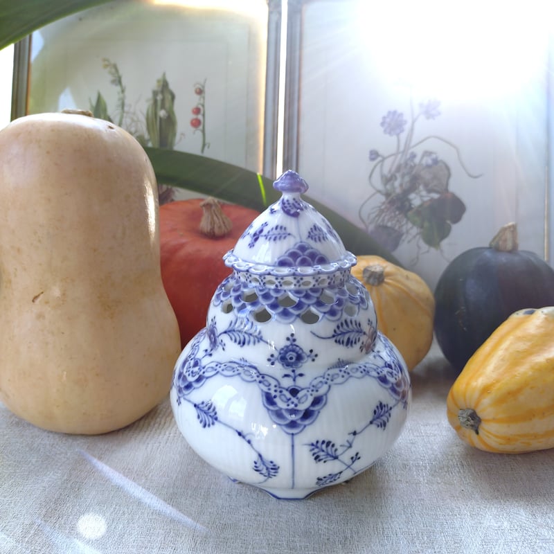 1889-1922年RoyalCopenhagenフルレースのポプリポット蓋付き高さ