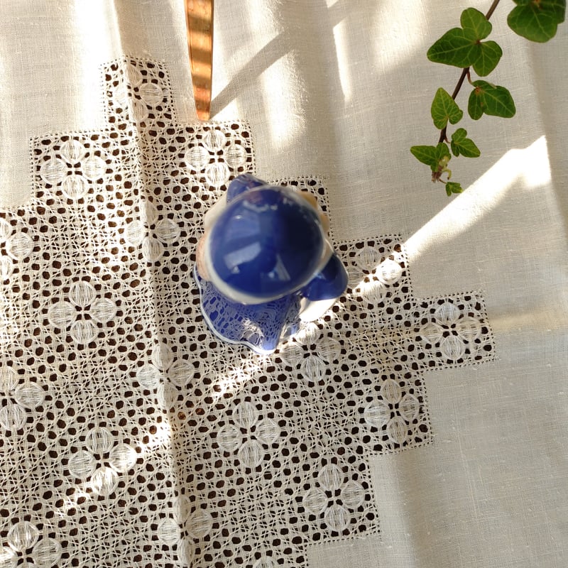 Bing＆GrondahlのElseちゃん・青いドレスの女の子のフィギュリン高さ約