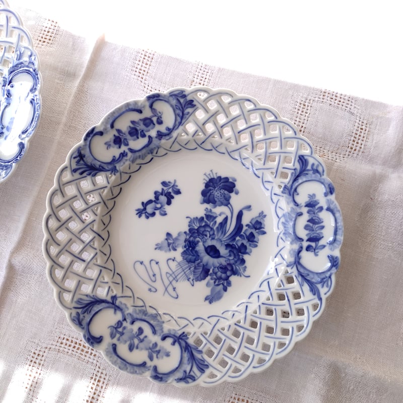 1969年～1974年のRoyalCopenhagenブルーフラワーのオープン