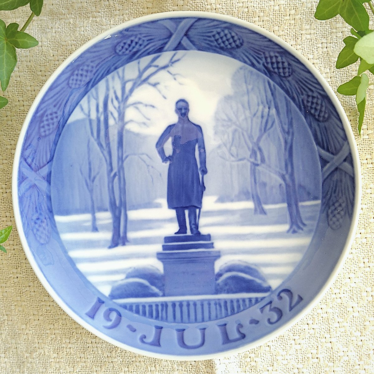RoyalCopenhagenのイヤーズプレート1932年(昭和7年） | アンティーク
