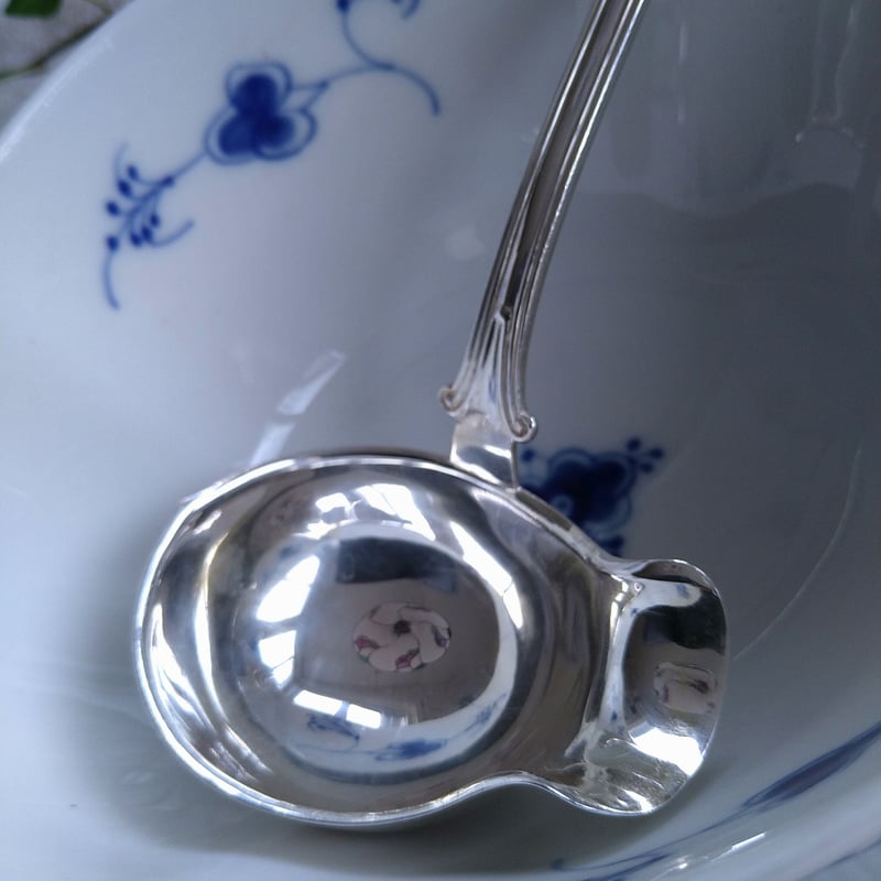 スウェーデン　GAB社　シルバー調味料入れ　トレー　スプーン　黒檀　アンティーク スウェーデン1911年のシルバーのレードル、Stockholm GABシルバー工房